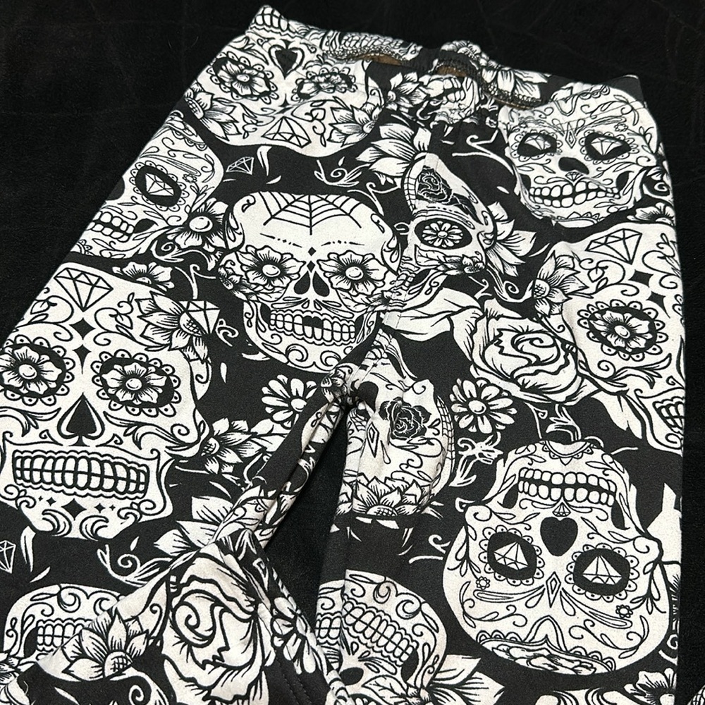 Sugar Skull Print Fur Lined thermal Leggings, XS - Picture 2 of 5